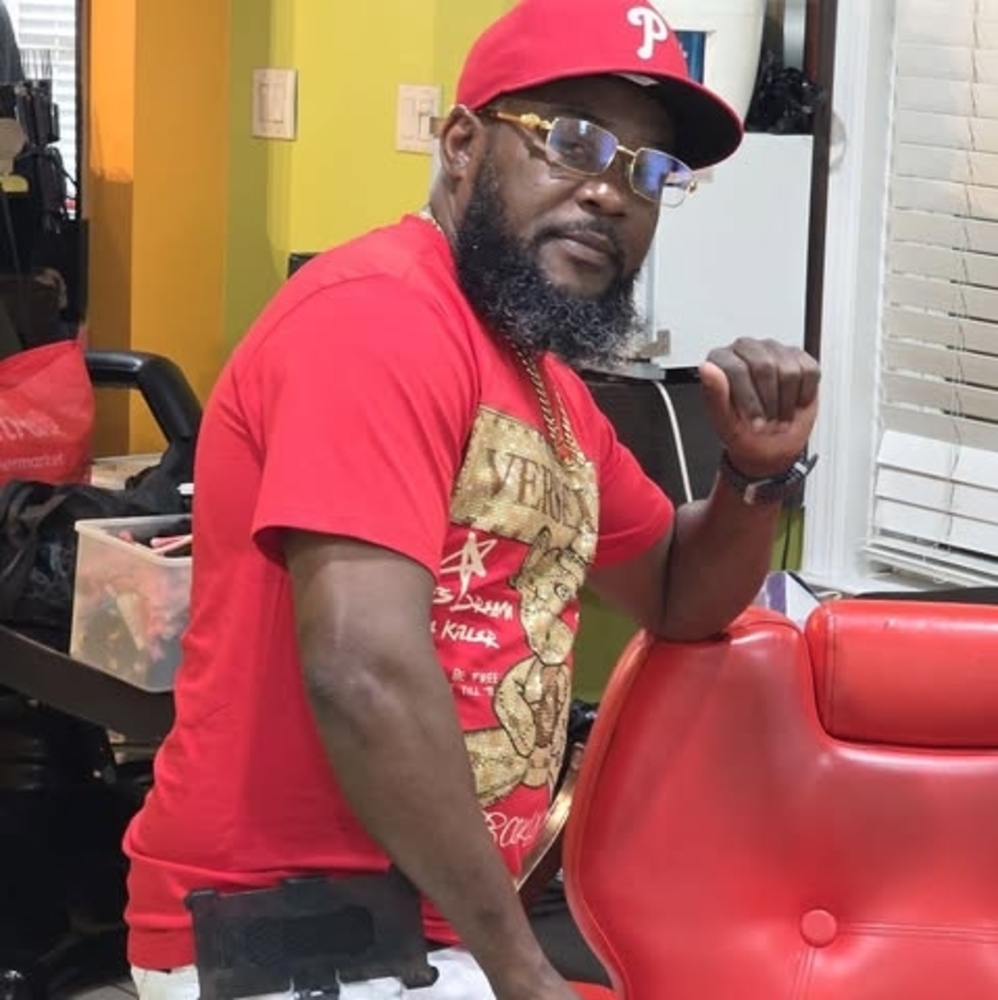 Meet your Posher, Leon